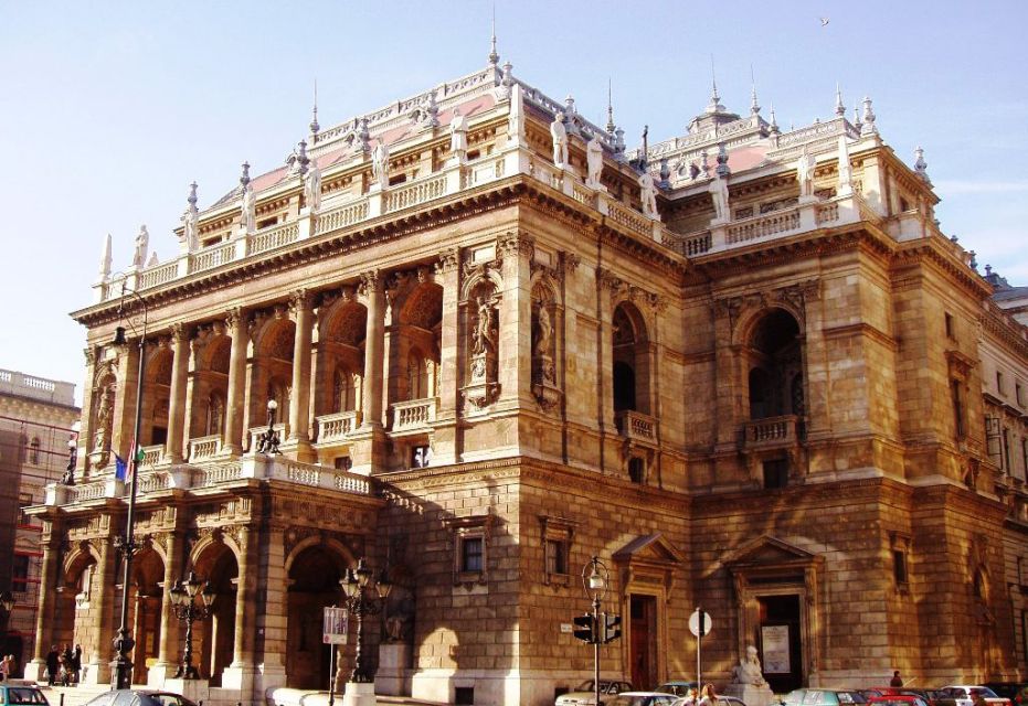 Budapest: Half-Day Highlights Small Group Private Tour - St. Stephen’s Basilica: The Interior Visit You’ll Actually Remember