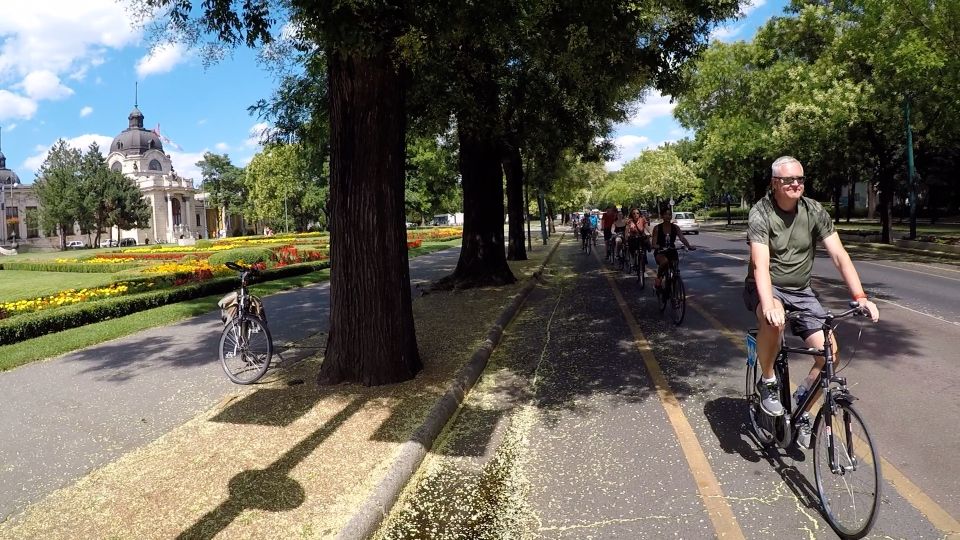 Budapest Highlights Bike Tour with a local guide - A Best-Of Budapest Ride in Just 3.5 Hours