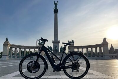Budapest Highlights Private E-bike Tour - Meeting at Zed Bikes Open and getting rolling fast