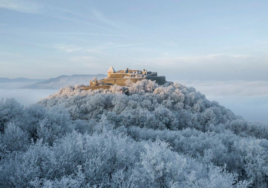 Budapest Hike to Visegrád Castle w or wo Sauna/Danube beach - Visegrád Castle: guided viewing with room to explore