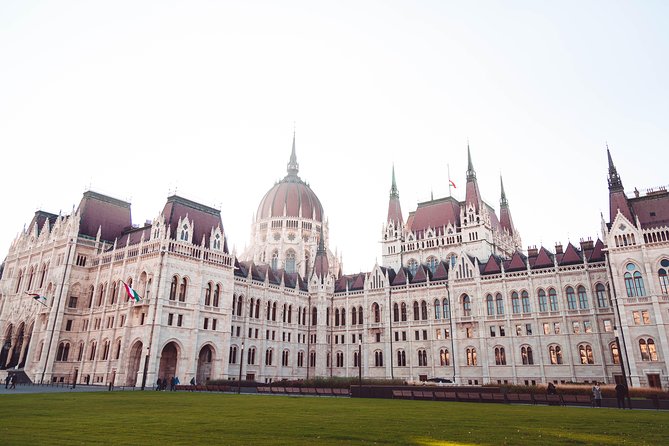 Budapest Historical Sightseeing - Free Walking Tour - Price and what you actually get for it
