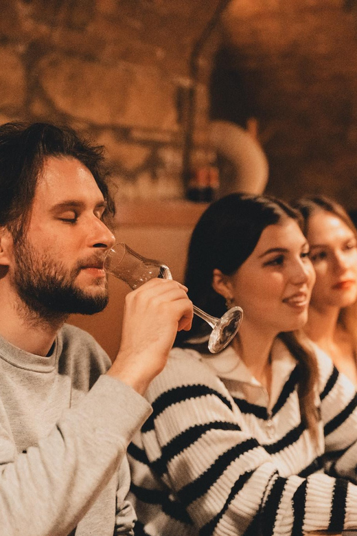 Budapest: Hungarian Gastro Cellar and Assisted Tastings - How assisted tastings and the booklet help you choose