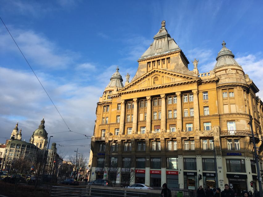 Budapest: Jewish District Private Walking Tour - Dohány Street and the Grand Synagogue scale check