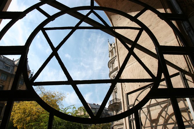 Budapest Jewish Heritage Memorial Walking Tour & Synagogue Entry - Logistics you should plan for before you go