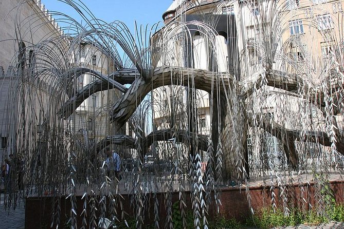 Budapest Jewish Heritage Memorial Walking Tour & Synagogue Entry - Should you book: Essential or Grand?