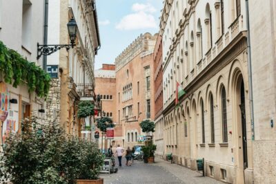 Budapest: Jewish History Guided Walking Tour with Historian - Meeting Kempinski Corvinus: Timing and the Pace for 2.5 Hours