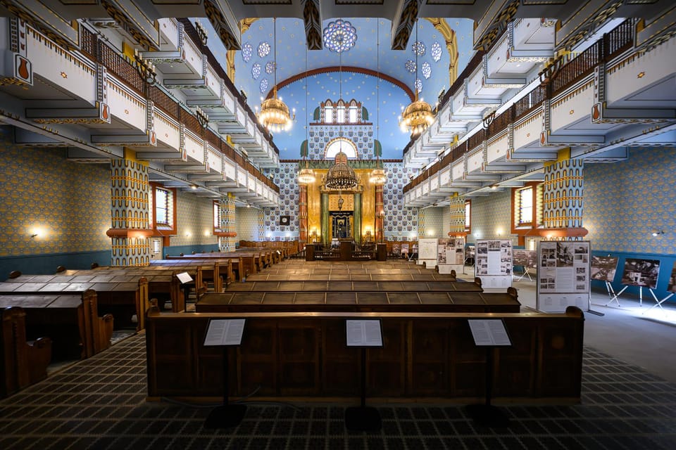 Budapest: Jewish History with Local Guide & Synagogue Ticket - What the English Guide Does Best (Including a Name You’ll Hear)