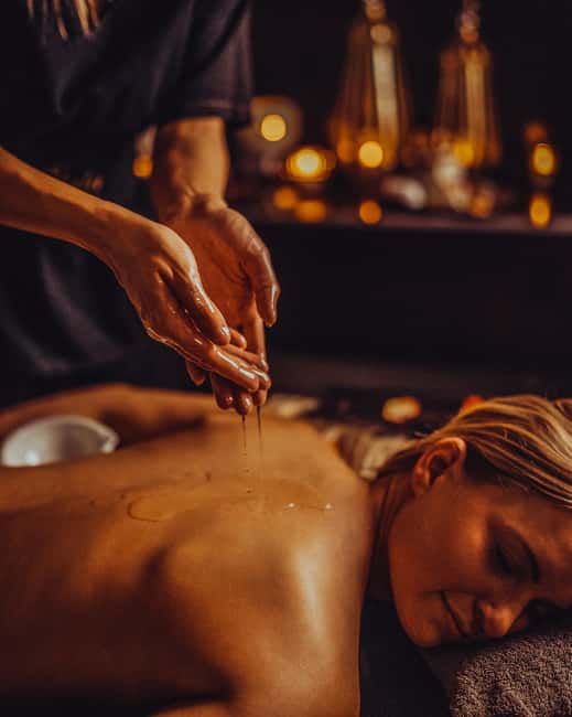 Budapest: Massage 60/75/90 min +Unlimit Bath Mandala Day Spa - When the baths area gets busy: a calm-control reality check