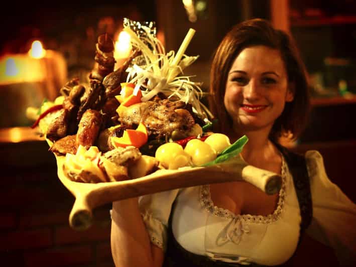 Budapest: Medieval Dinner Show with Drinks - Location and Getting There: Podmaniczky u. 14, Budapest