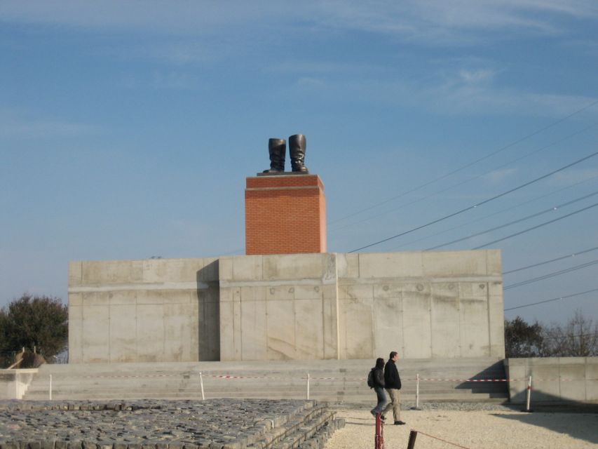 Budapest: Memento Park and Icons of Communism Guided Tour - Who this tour suits best (and who should think twice)