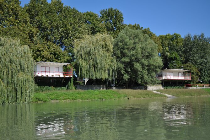 Budapest North Canoe Trip - The Small Island Break: Rest Time in the Middle of the City