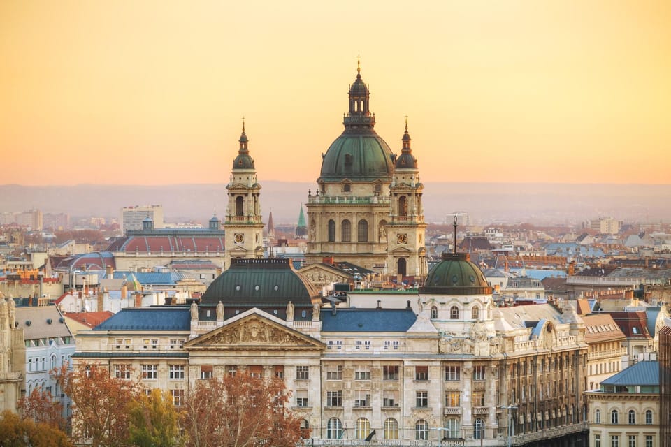Budapest Old Town and Top Attractions Private Walking Tour - Széchenyi Chain Bridge Finish: Views That Reward the Walk