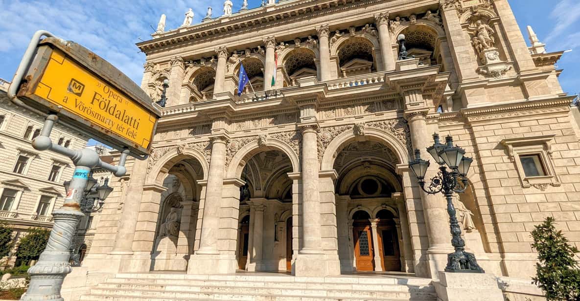 Budapest: Opera House Guided Tour - Entering the Hungarian State Opera House Hall (and finding your group fast)
