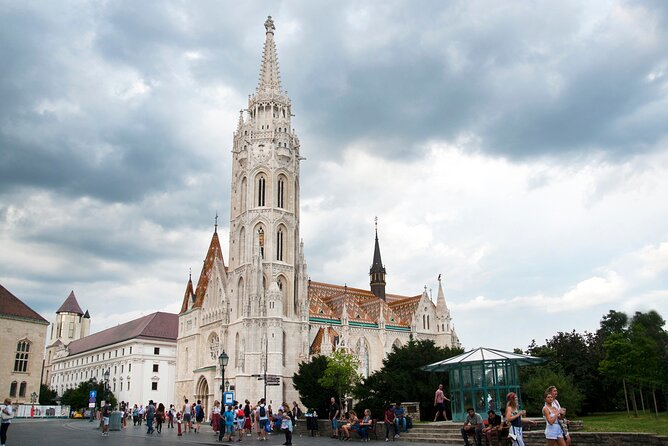 Budapest Orientation Walking Tour - Getting to Buda Castle with a smooth public-transport hop