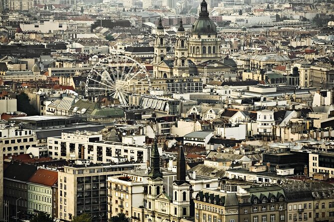 Budapest Overview Private tour - Strudel House stop, plus coffee/tea: small snack break, big payoff