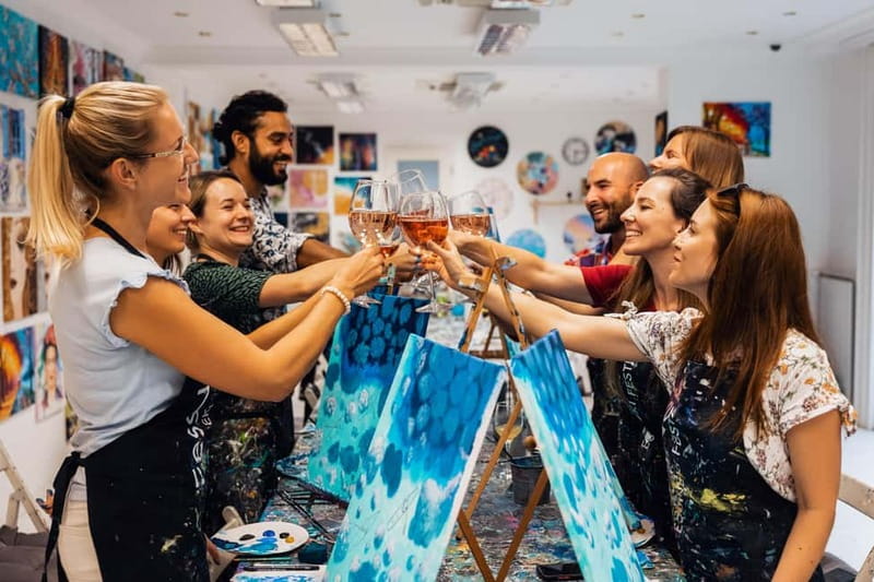 Budapest: Paint and sip experience - Wine, coffee, tea: the part that keeps it fun (and not stressful)