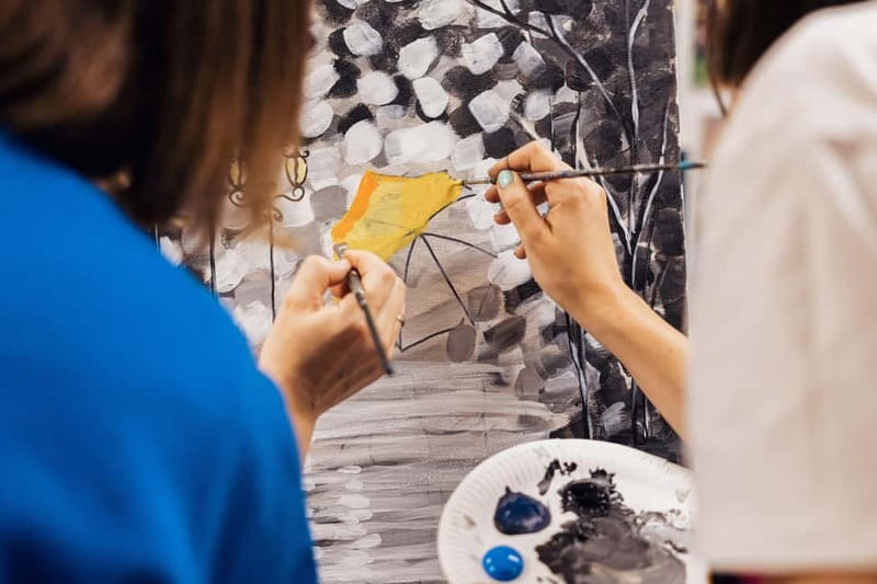 Budapest: Paint and sip experience - Who should book this paint and sip in Budapest?