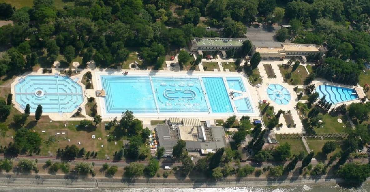 Budapest: Palatinus Spa & Pools Full-Day Admission - Pools and thermal water: what’s actually different here