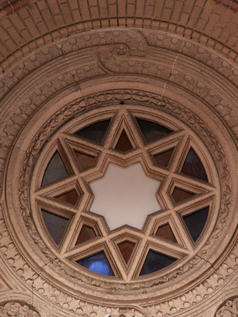 Budapest Private 3-Hour Jewish Heritage Tour - Getting Started: Private Pickup and a 3-Hour Rhythm