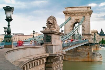 Budapest: Private 4-Hour Walking Tour with a Local - Heroes’ Square and the City’s Grand Entrance