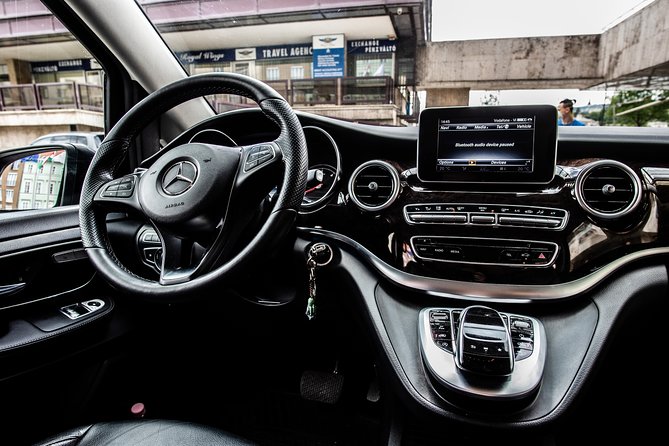 Budapest Private Airport Transfer in a Luxury Minivan - Hotel Lobby Pickup: Departure Transfers for Early or Late Flights