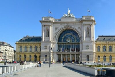 Budapest Private Arrival Transfer: Railway station to hotels - Vehicle Comfort and Luggage Limits (Read This Part Carefully)