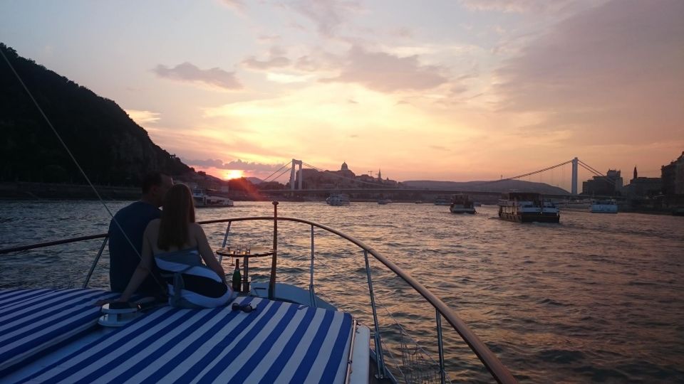 Budapest: Private Danube Yacht Cruise with Welcome Drink - A quick note on crew communication (the real difference on the water)