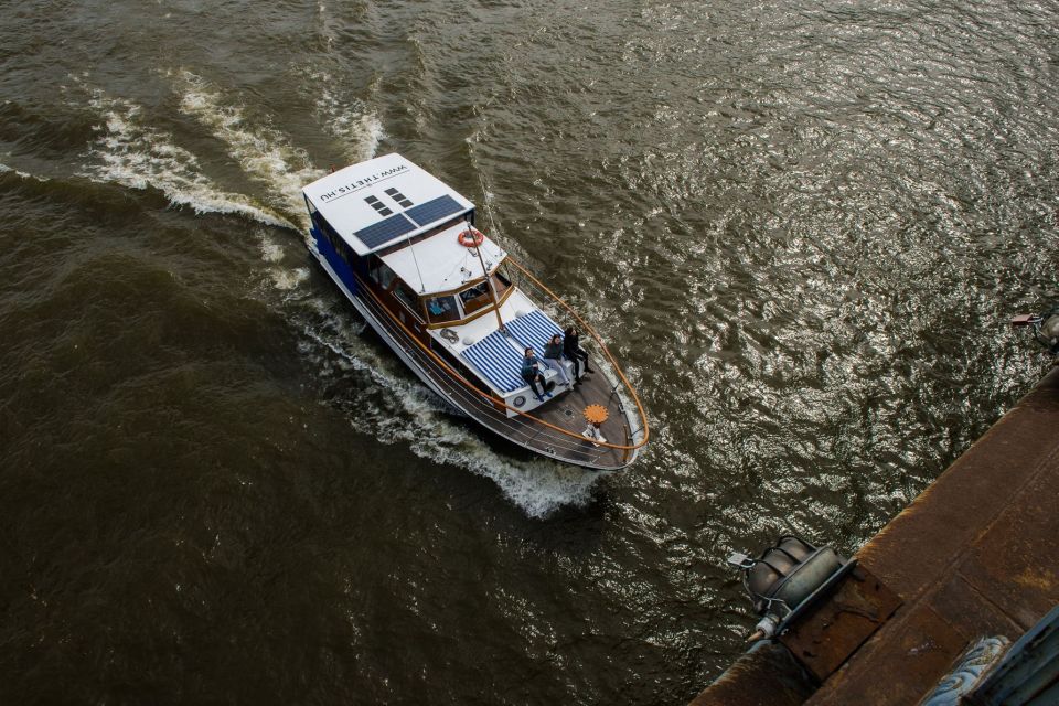 Budapest: Private Danube Yacht Cruise with Welcome Drink - Why a private yacht cruise feels different on the Danube