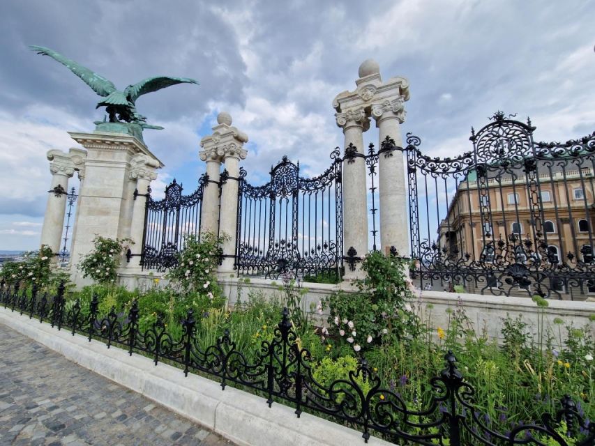Budapest: private deluxe tour with a native, in Spanish - Key highlights at a glance
