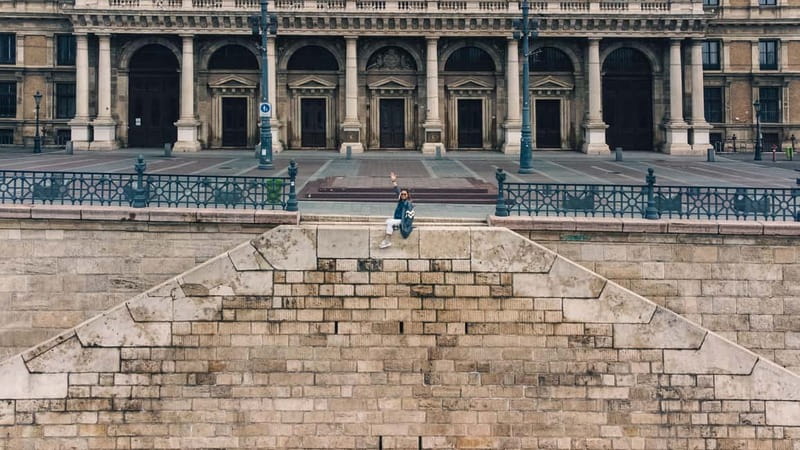 Budapest: Private Drone Photo Walking Tour with Photos - The Human Part: How the Session Stays Fun Instead of Awkward