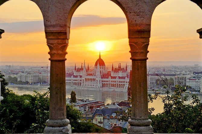 Budapest Private Full Day City Tour with a comfortable air -conditioned car - Baths and thermal relaxation: Rudas, then Szechenyi Baths and Pool