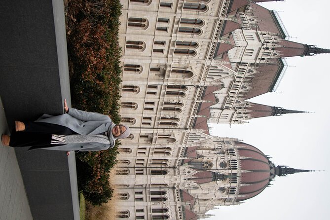 Budapest Private Guided Tour with Photoshoot - Big(3hrs) - Szechenyi Lánchíd and Chain Bridge views you can’t fake