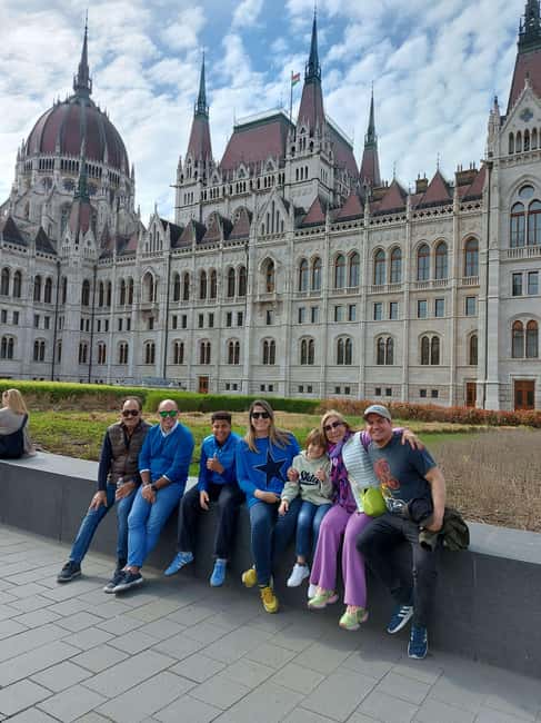 Budapest: Private Tour with a Local - Languages and Private Group Feel: Spanish, Portuguese, English