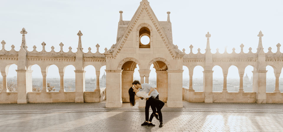 Budapest: romantic photoshoot at Buda's iconic sightseeings - Key things to know before you go