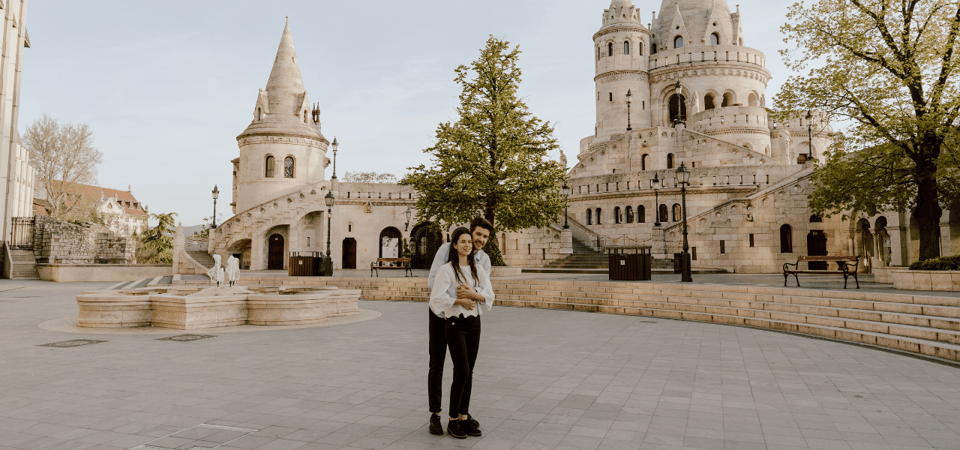 Budapest: romantic photoshoot at Buda's iconic sightseeings - Practical tips to make your photos look better fast