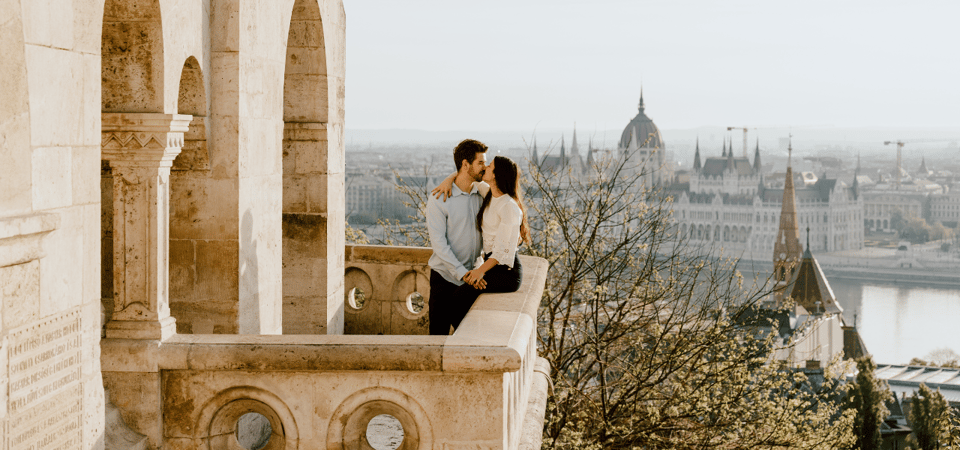 Budapest: romantic photoshoot at Buda's iconic sightseeings - The result: what you actually get after your shoot