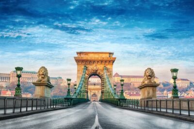 Budapest Scavenger Hunt and Highlights Self Guided Audio Tour - Choosing when and where to start (and why Parliament is the smart move)