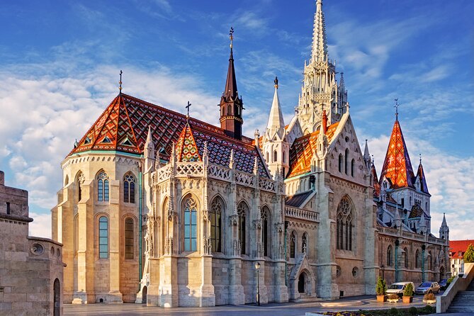 Budapest Scavenger Hunt and Highlights Self Guided Audio Tour - Who this Budapest hunt is best for