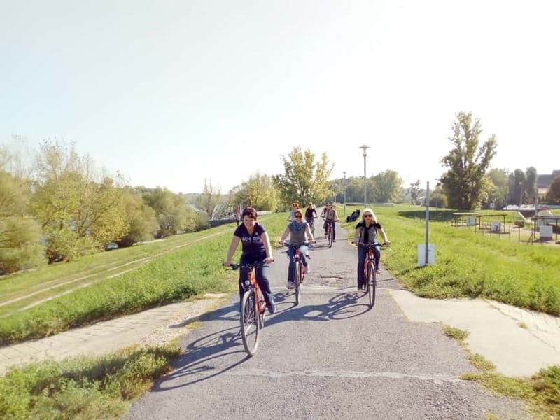 Budapest: Self-Guided Bike Tour to scenic Szentendre - The Danube Bicycle Trail ride: 25km of sights, shade, and break spots