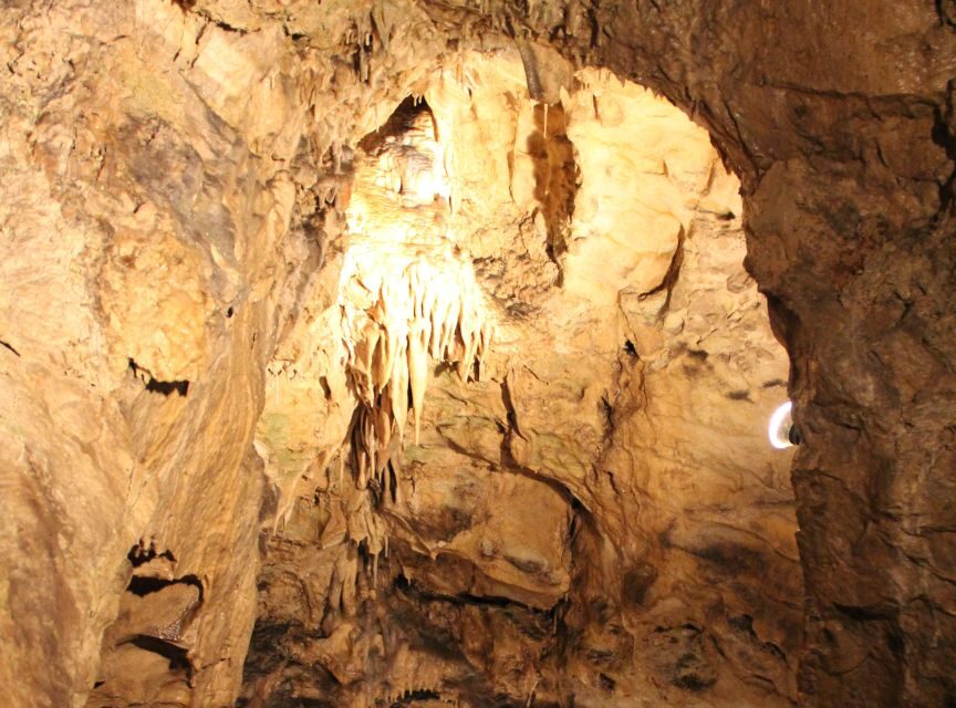 Budapest: Semlő-hegyi & Pál-völgyi Caves Guided Walking Tour - Price and value: is $52 worth it?