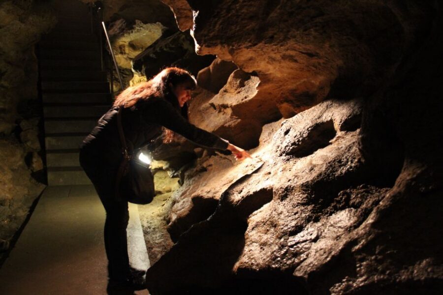 Budapest: Semlő-hegyi & Pál-völgyi Caves Guided Walking Tour - Who this Budapest cave walk fits best