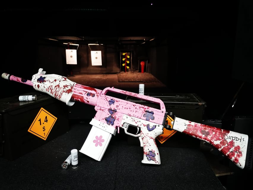 Budapest: Shooting Experience for Couples, The Perfect Date - Who this Budapest couples shooting experience suits best