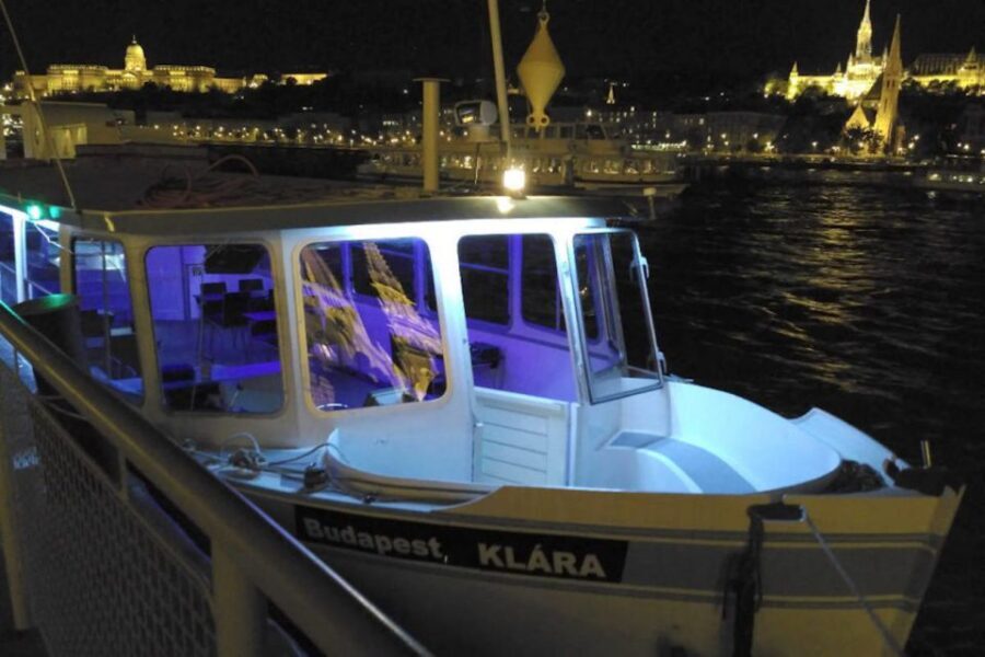 Budapest: Stag Party Boat with Beer and Wine - Boarding at Dock 42: where you meet and what to expect