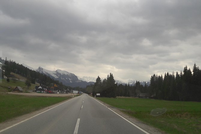 Budapest to Krakow private transfer - The 6-hour ride: comfort, privacy, and WiFi on board