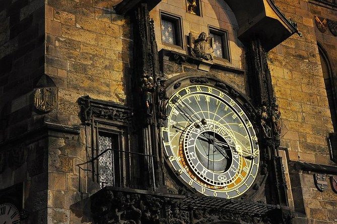 Budapest to Prague Private transfer with 2 hour sightseeing stop - The driver experience: local insight without the pressure of a script
