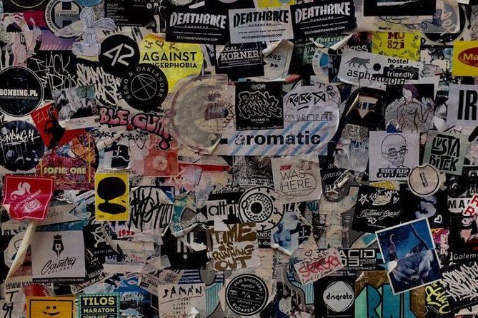 Budapest Urban Art - Private Street Art Tour with a Drink in a Ruin Bar - What’s included vs. what you’ll plan yourself