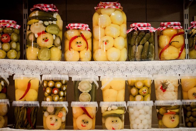Budapest Urban Feast - Food Tour with Wine Tasting & Coffee House - Should you book this food and wine walking tour?