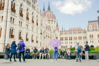 Budapest walking tour: Parliament and Shoes Memorial - Getting Oriented Fast: The Start at St. Stephen’s Basilica