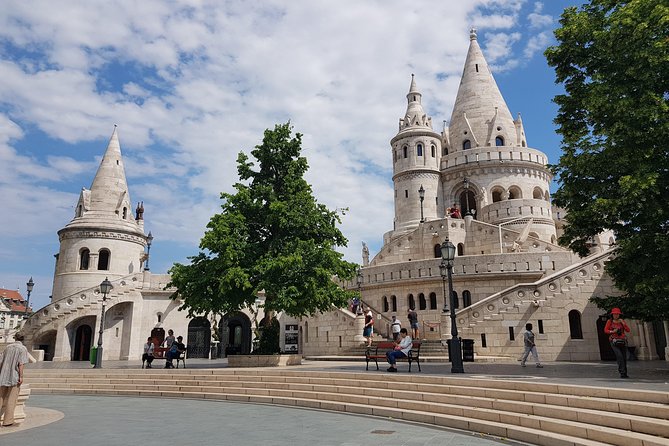 Budapest Walking Tour with Your Private Guide: 10+ Highlights - Stop 1: St. Stephen’s Basilica and Getting Your Bearings Fast