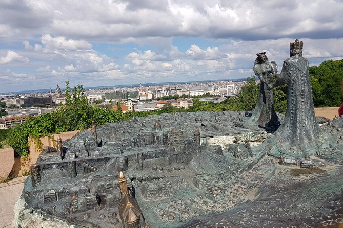 Budapest Walking Tour with Your Private Guide: 20+ Highlights - Heroes Square, Vajdahunyad Castle, and Széchenyi Baths: symbols and scale